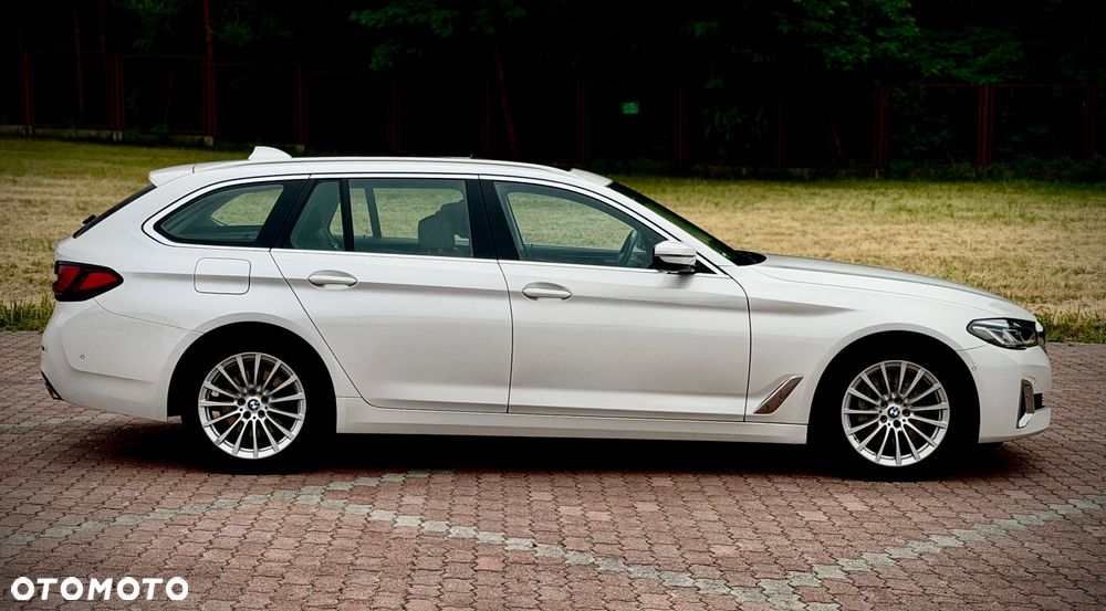BMW Seria 5 530d xDrive mHEV Luxury Line - 10