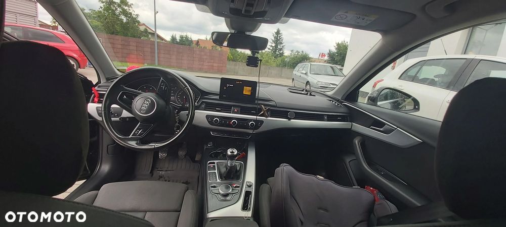 Audi A4 Avant 2.0 TDI DPF S line Sportpaket - 9