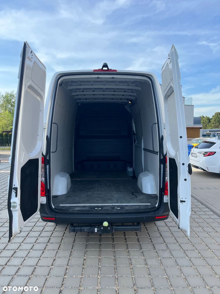 Mercedes-Benz SPRINTER - 8