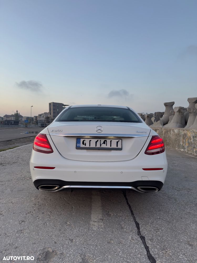 Mercedes-Benz E - 4