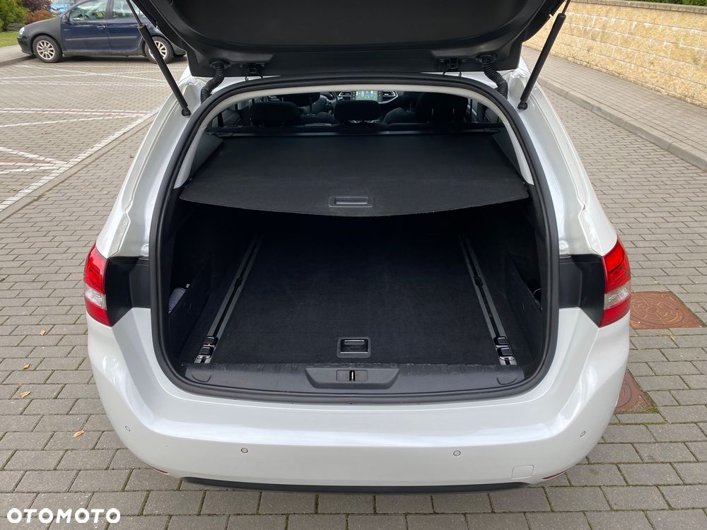 Peugeot 308 SW BlueHDi 150 EAT6 Stop & Start Allure - 15