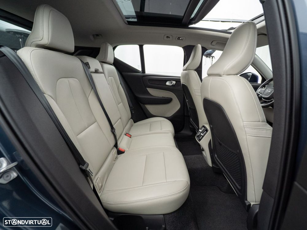 Volvo XC 40 1.5 T3 Inscription Geartronic - 42