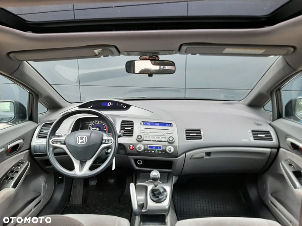 Honda Civic 1.8 Executive - 15