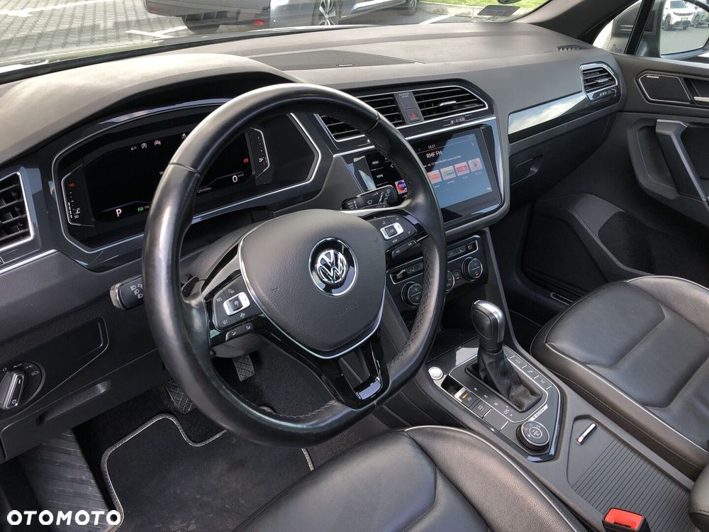 Volkswagen Tiguan - 12