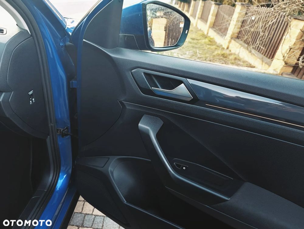 Volkswagen T-Roc 1.5 TSI ACT Premium - 26