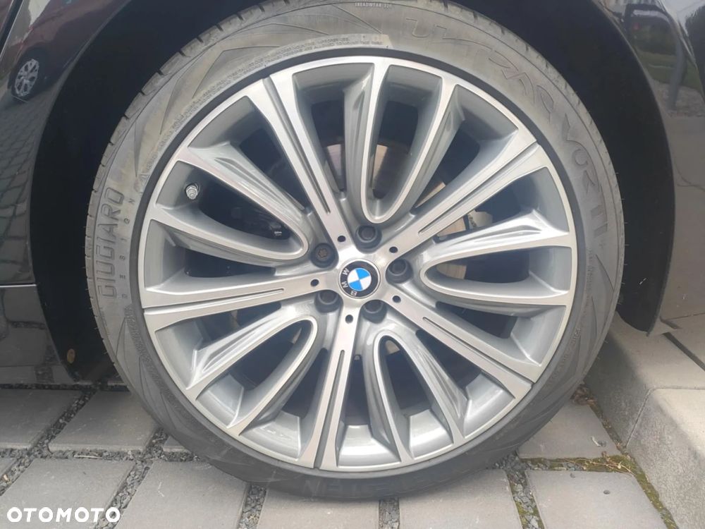 BMW Seria 7 730d xDrive - 17