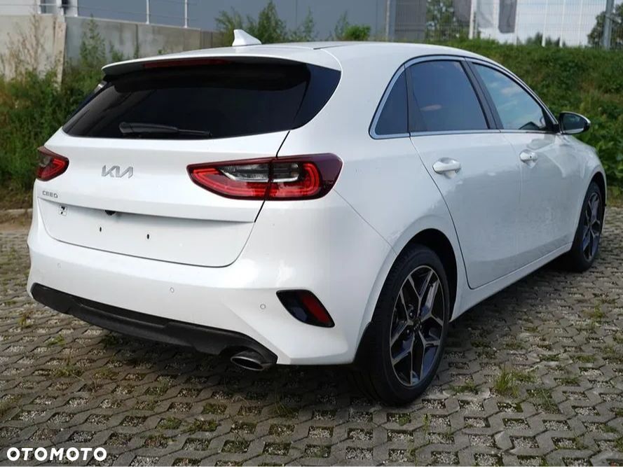 Kia Ceed 1.5 T-GDI Tribute DCT - 4