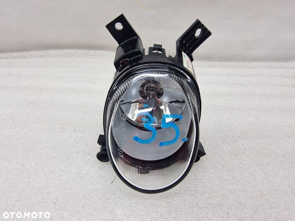 AUDI A4 B7 / AUDI A3 8P 04-07 PRAWY HALOGEN , NR AUKCJI H35 - 1