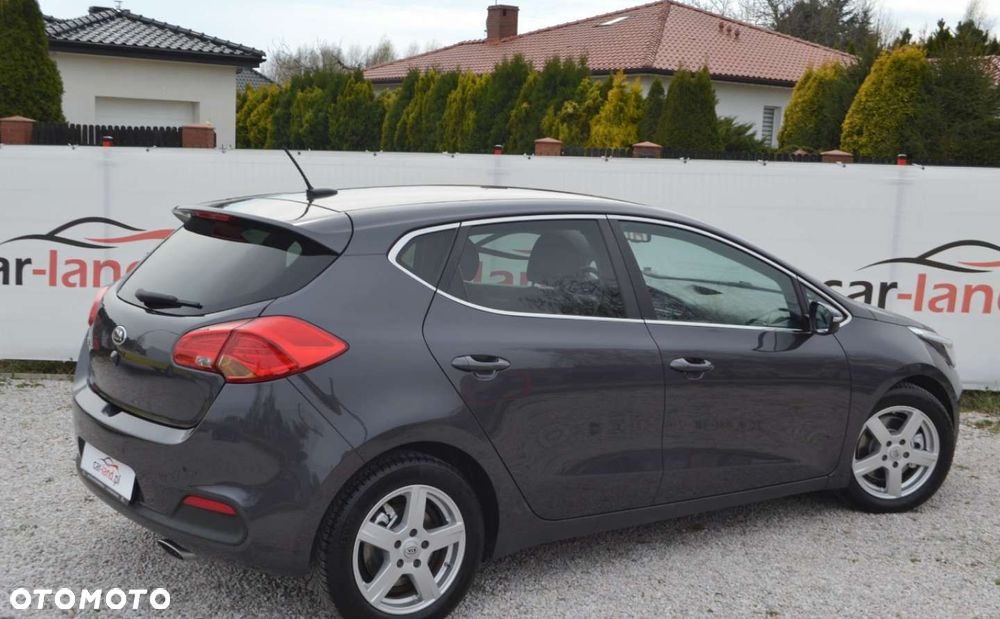 Kia Ceed 1.6 GDI DCT Platinum Edition - 16