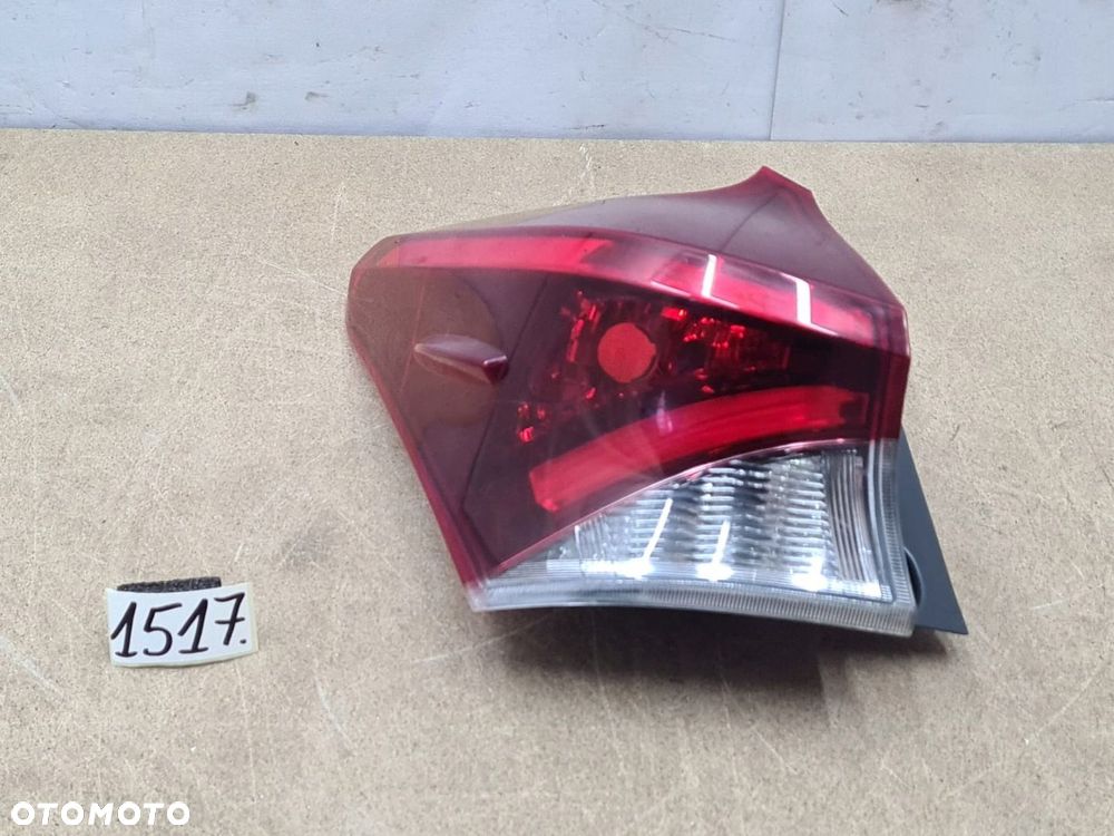 Lampa tył lewy tylna lewa Toyota Auris II 2 2015-2019 - 3