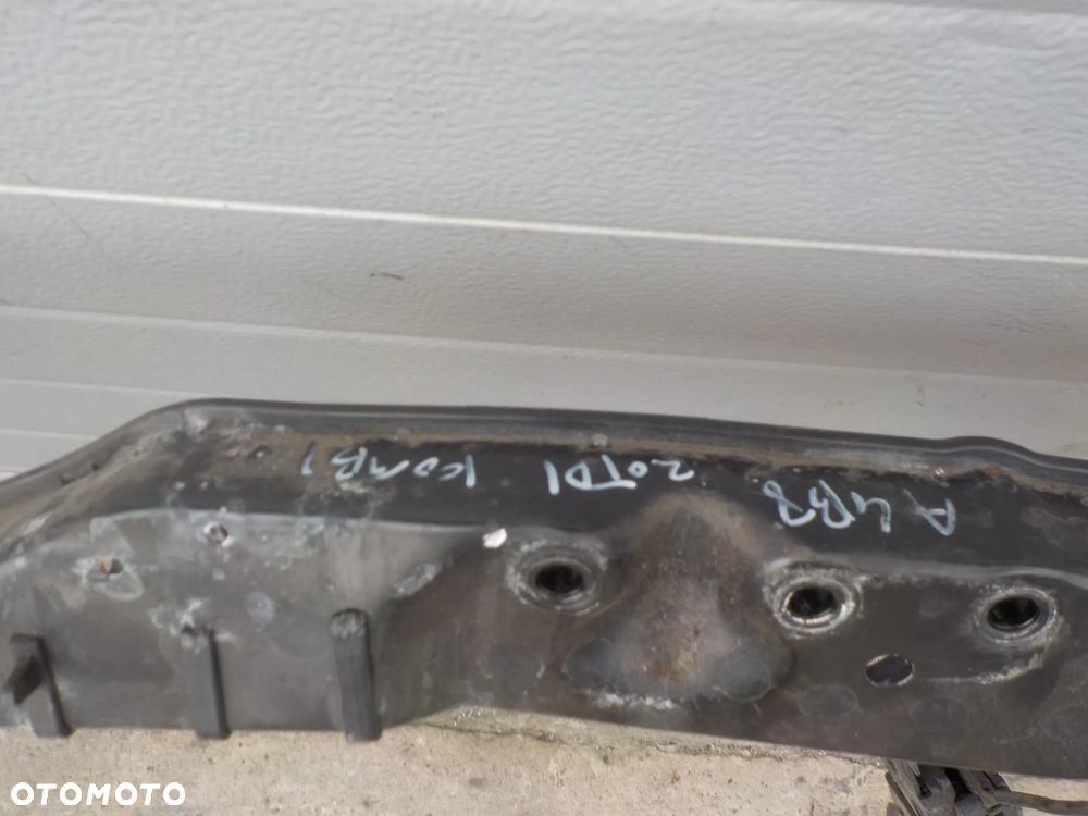 AUDI A4 B8 PAS PRZEDNI WZMOCNIENIE - 2