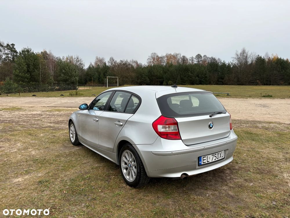 BMW Seria 1 116i - 20