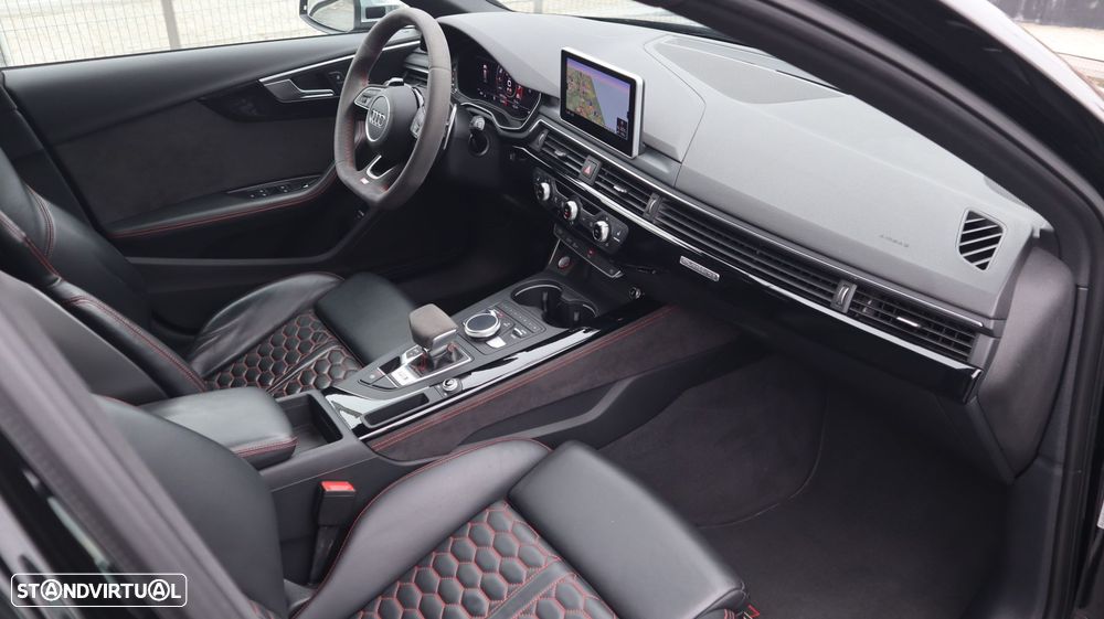 Audi RS4 Avant 2.9 TSI quattro Tiptronic - 32