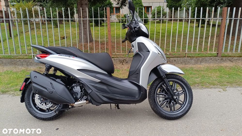 Piaggio Beverly - 12