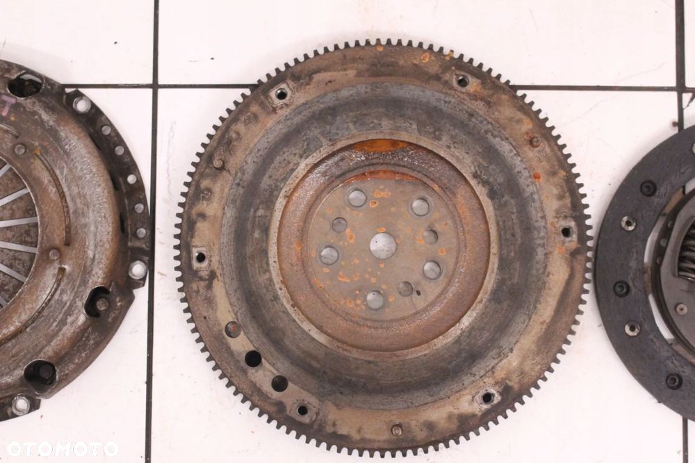 SPRZĘGŁO KOMPLETNE SMART FORTWO II 451 1.0 B - 6