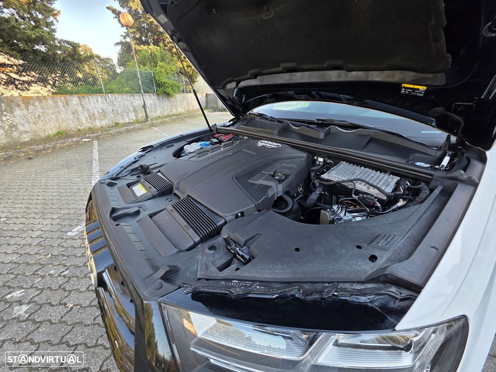 Audi Q7 3.0 TDI quattro S-line Tiptronic 7L - 31