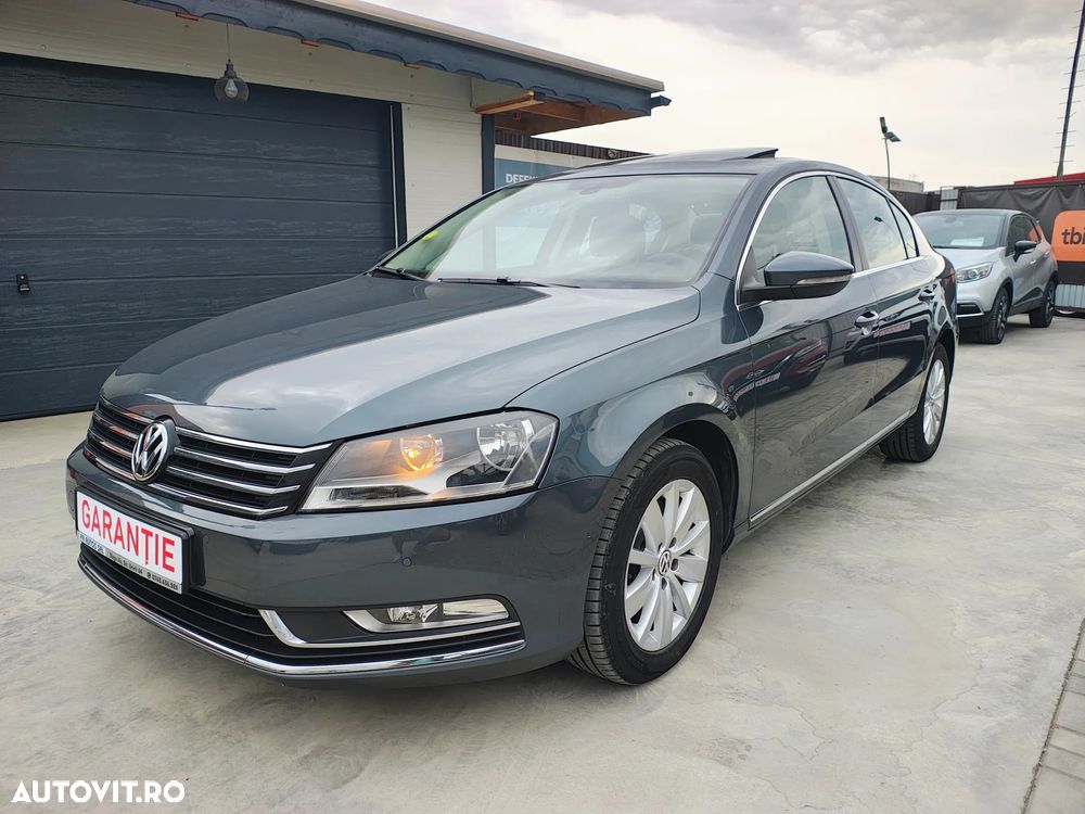 Volkswagen Passat 1.6 TDI DPF BlueMotion Technology Highline - 26