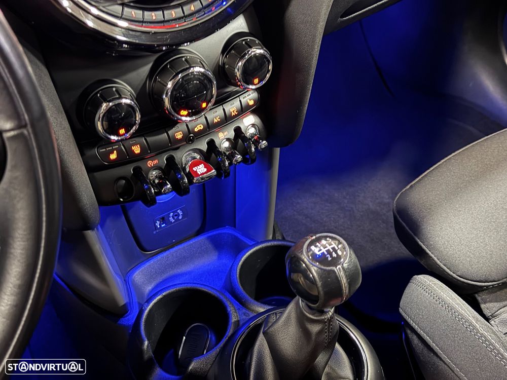 MINI 5 Portas Cooper D - 14
