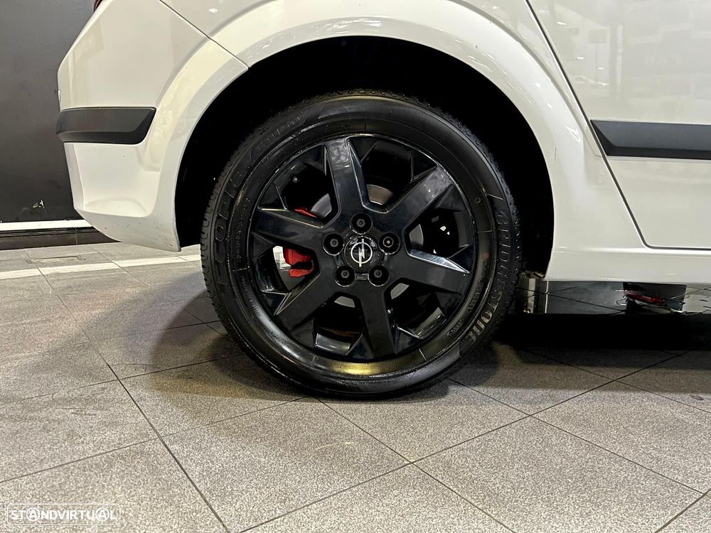 Opel Astra 1.7 CDTi Cosmo M5 - 25