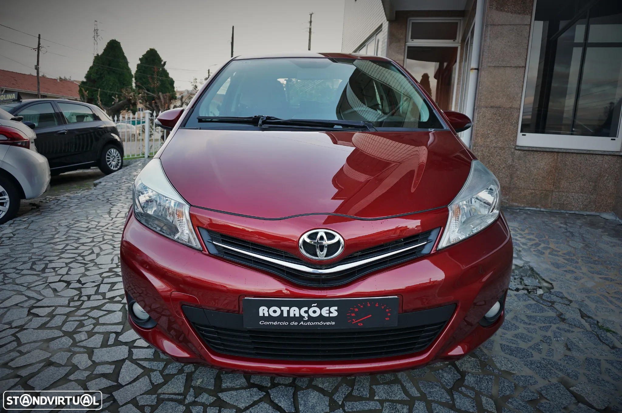 Toyota Yaris 1.0 VVT-i Comfort+AC - 2