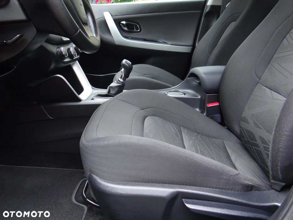 Kia Ceed 1.4 CVVT Attract - 8