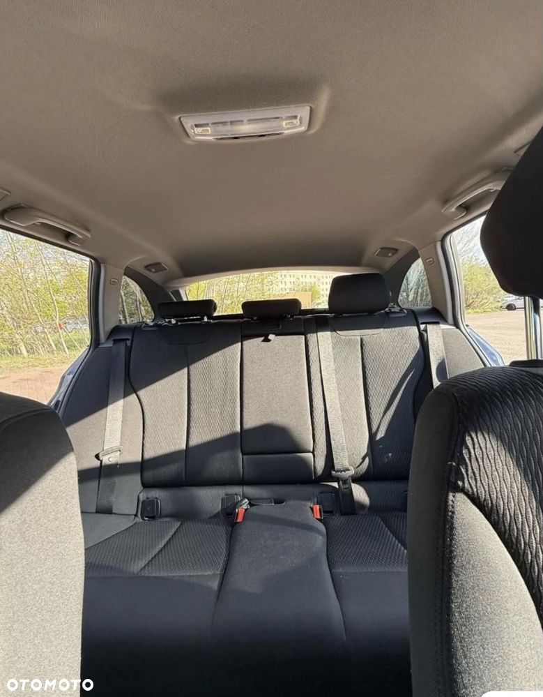 BMW Seria 3 318d xDrive - 4
