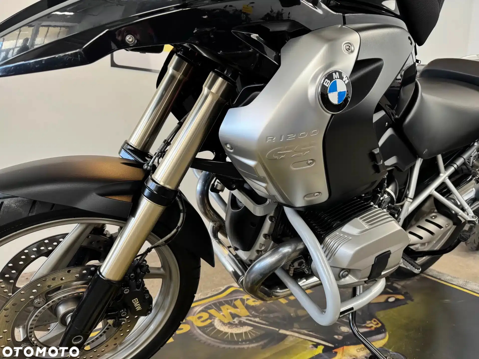 BMW R - 19