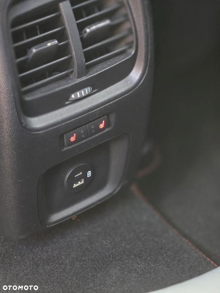 Ford Kuga 2.5 Duratec PHEV ST-LINE - 15