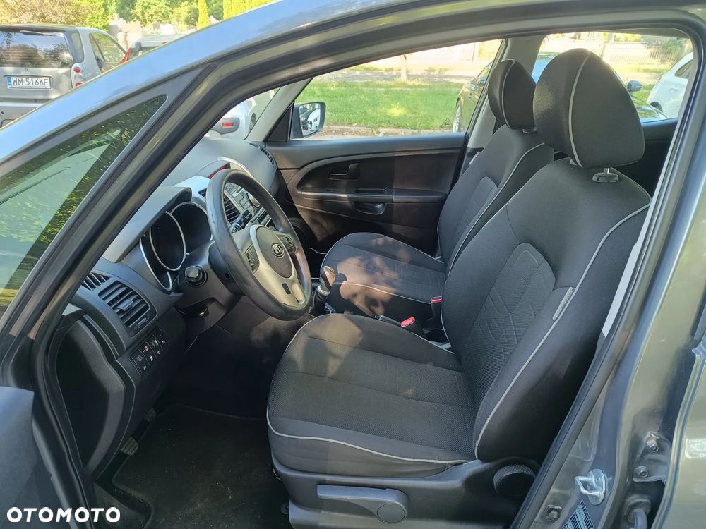 Kia Venga 1.4 M - 12