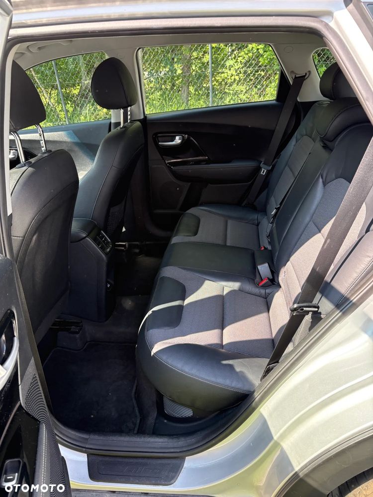 Kia Niro 1.6 GDI Hybrid L - 7