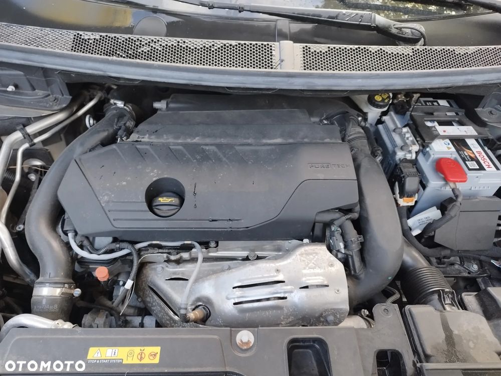 Peugeot 3008 1.6 PureTech GPF GT Line S&S EAT8 - 22