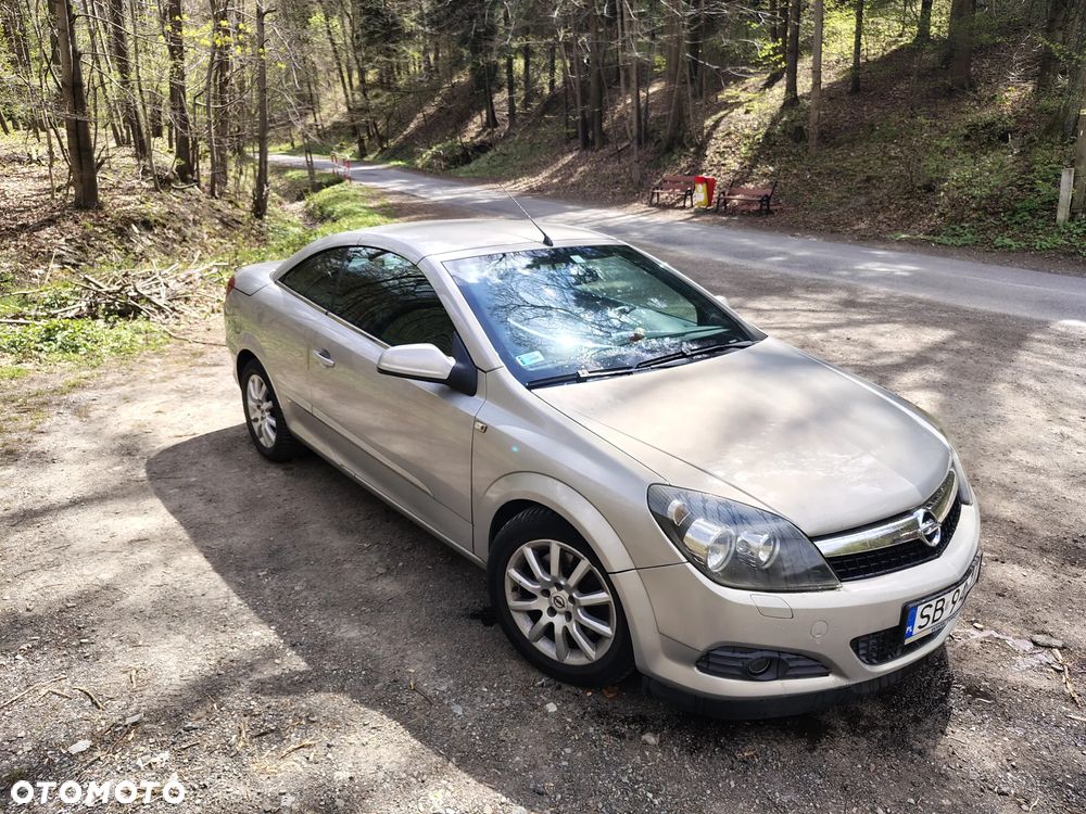 Opel Astra 1.9 CDTI Cosmo - 1