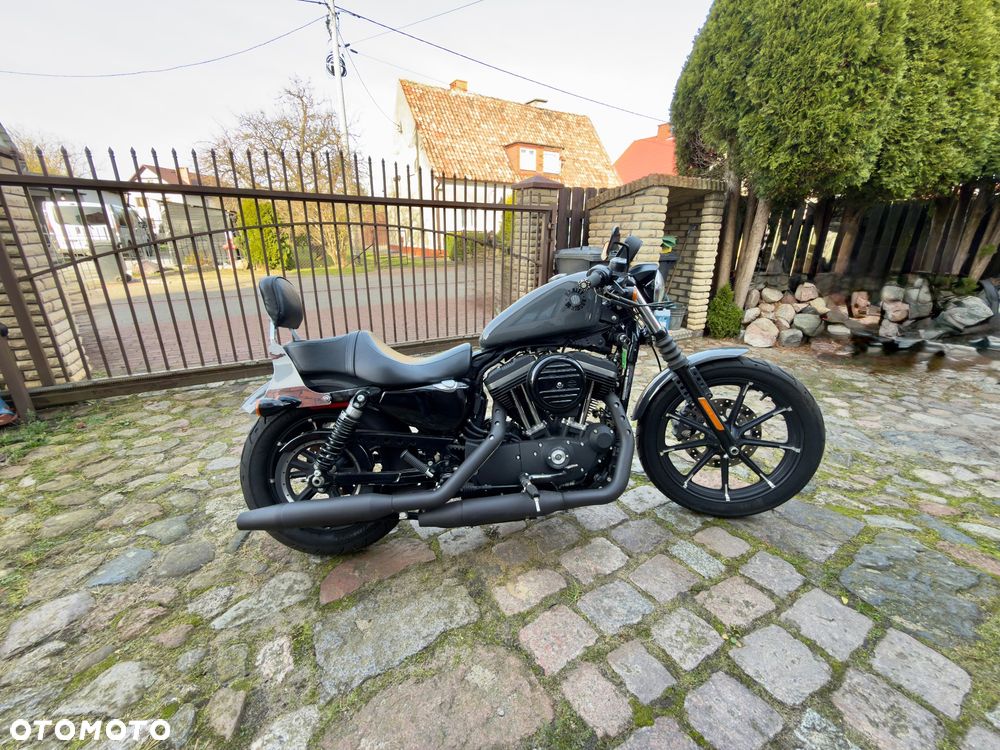 Harley-Davidson Sportster Iron 883 - 1