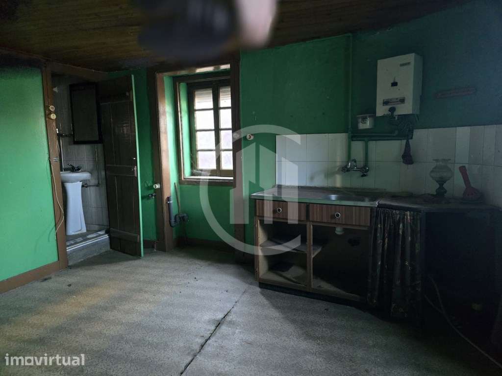 UM IMÓVEL COM HISTÓRIA, NUMA VILA COM FUTURO! - Grande imagem: 3/8