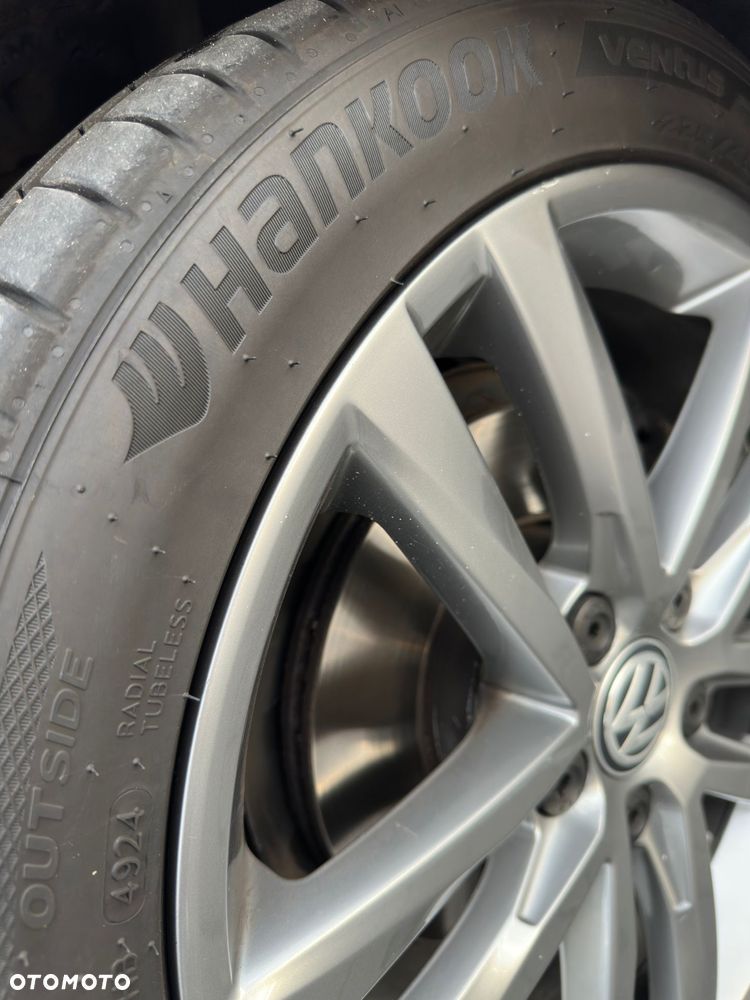 Volkswagen Golf 2.0 TDI SCR Highline - 18