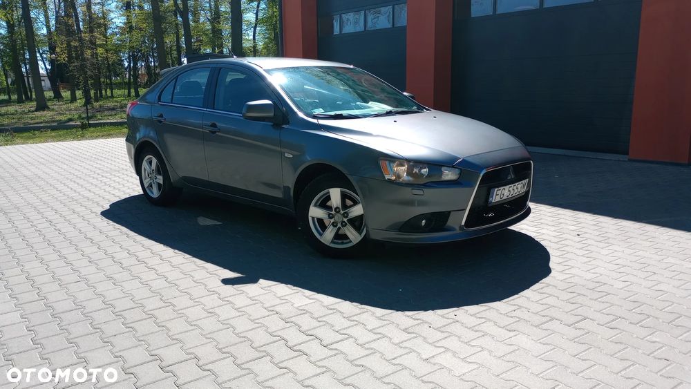 Mitsubishi Lancer 1.5 Invite - 9