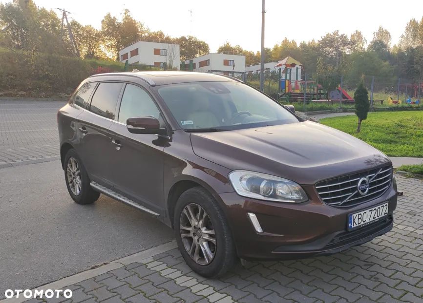 Volvo XC 60 D5 AWD Summum - 2