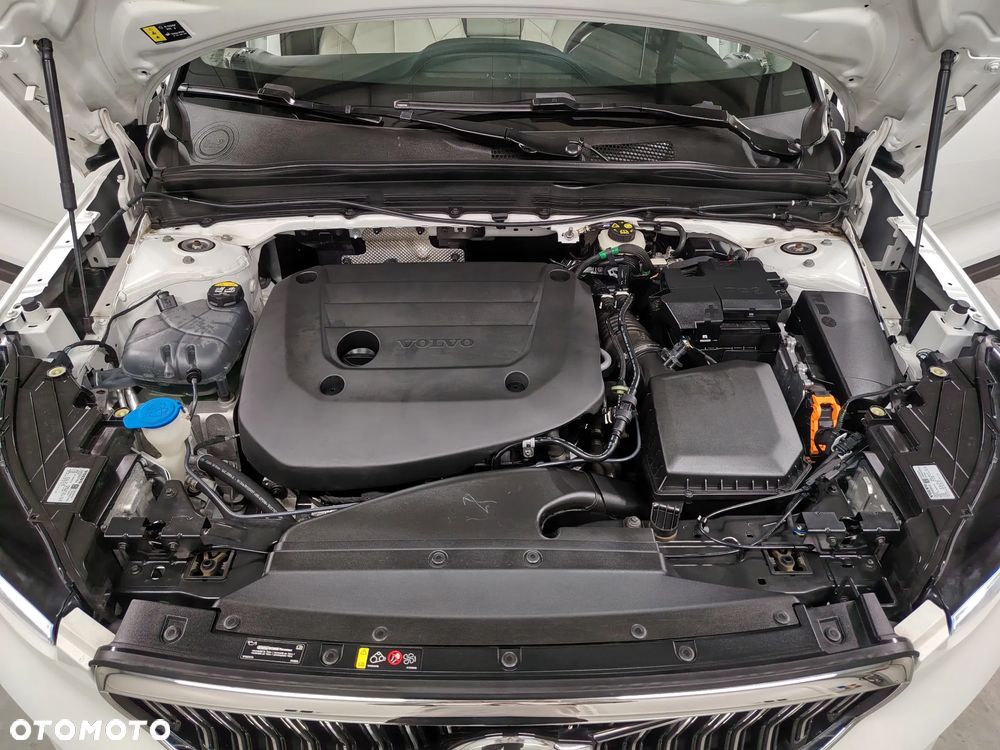 Volvo XC 40 B3 Ultimate Dark - 36
