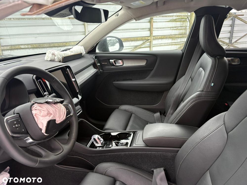 Volvo XC 40 B5 AWD Ultimate Dark - 8