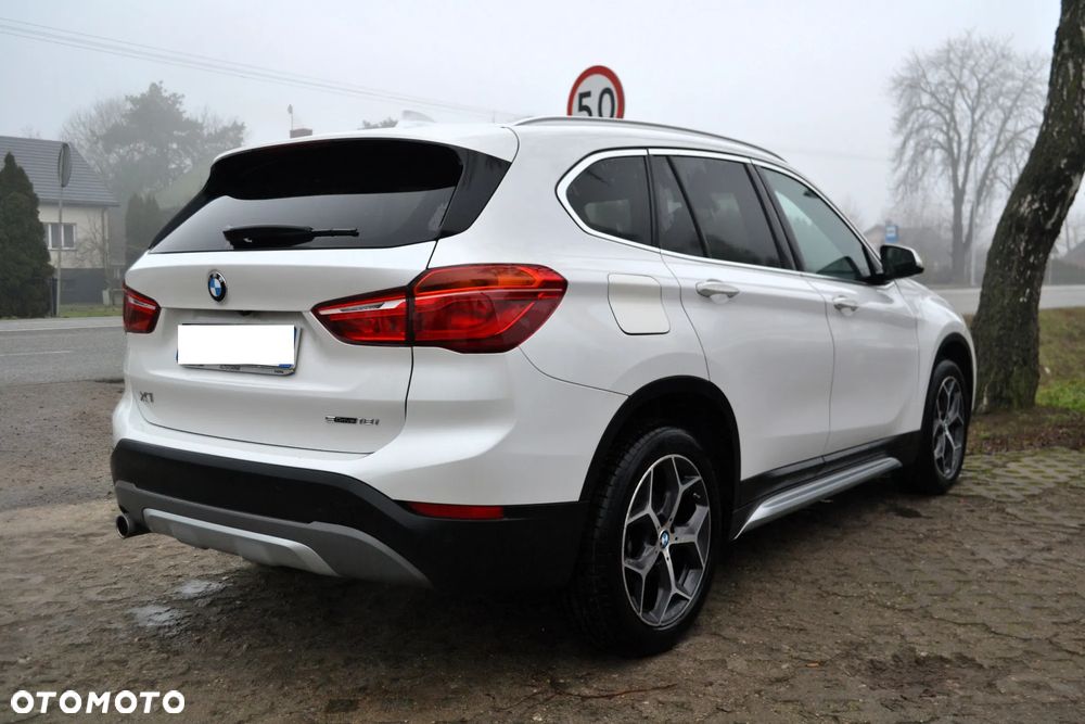 BMW X1 sDrive18i Advantage - 4
