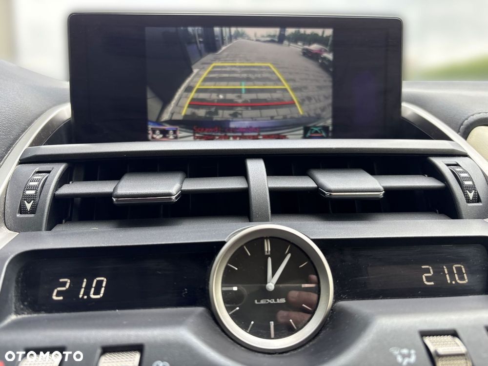 Lexus NX 300 F Impression AWD - 23