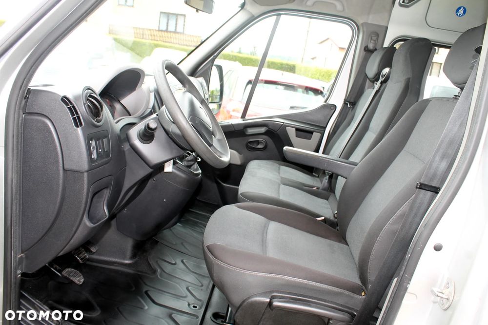 Renault BRYGADOWY MASTER 7 MIEJSCOWY MEGA STAN - 11