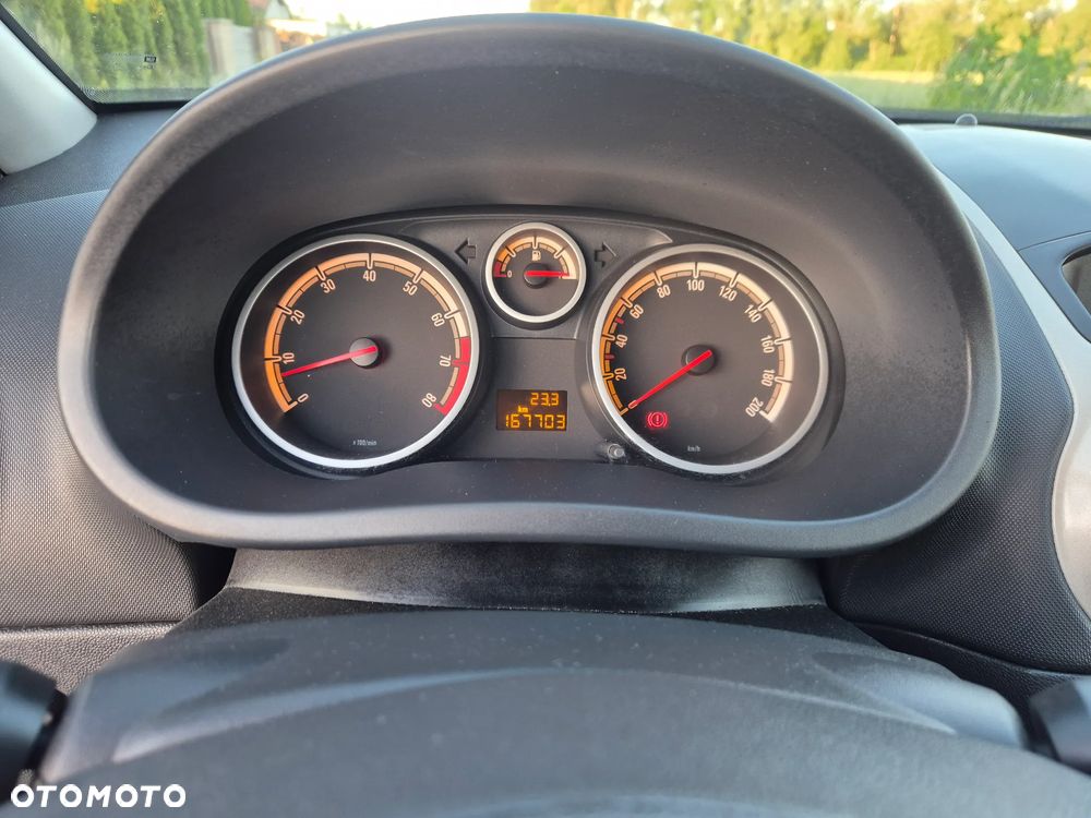 Opel Corsa 1.2 16V Cosmo - 15