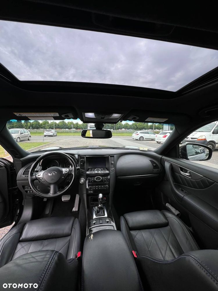 Infiniti QX70 - 4
