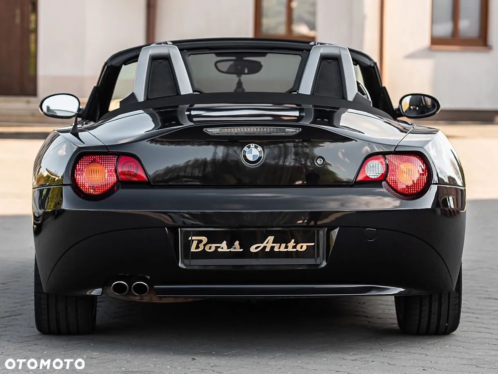 BMW Z4 2.2i - 11