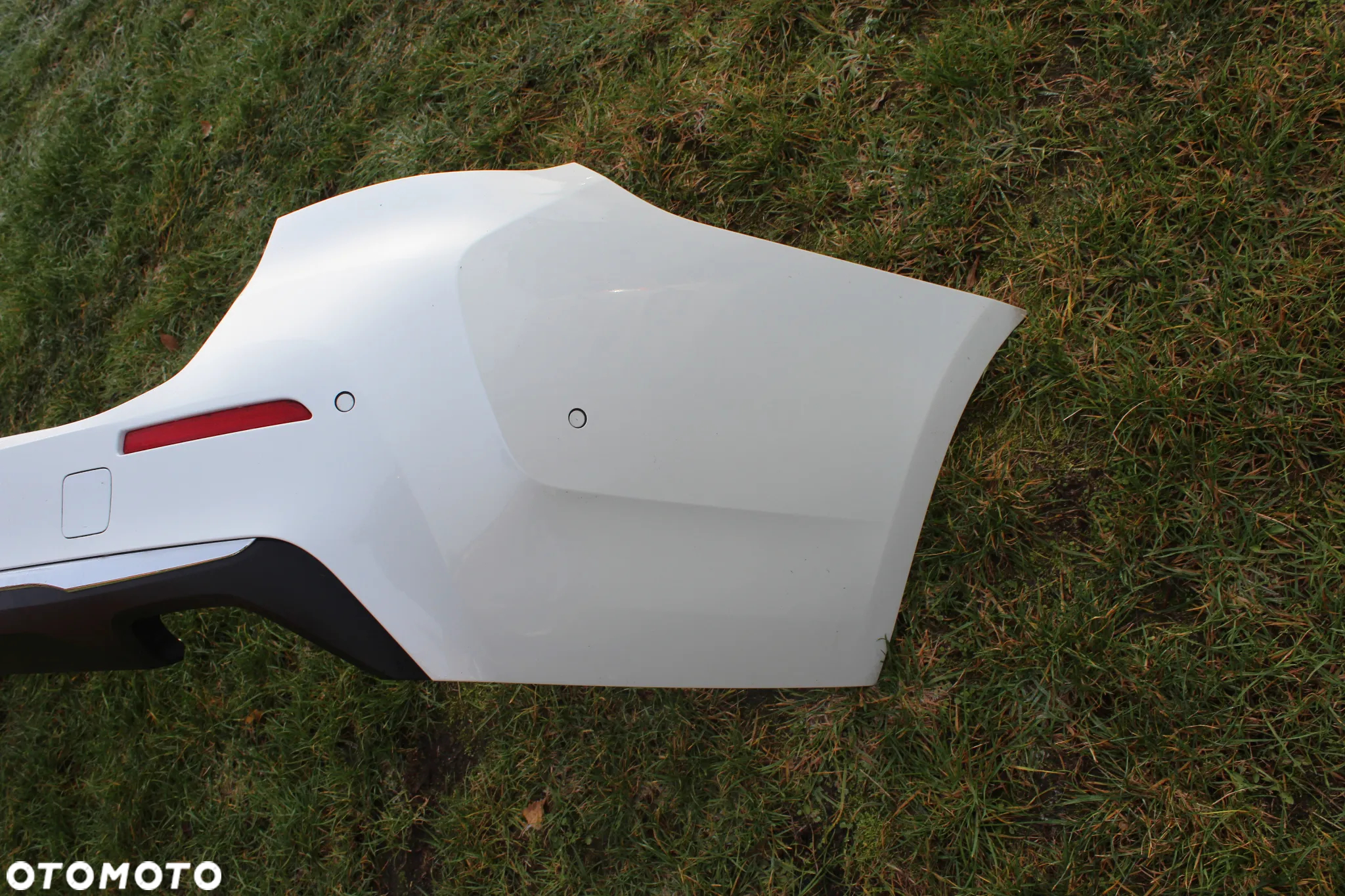 TYLNY ZDERZAK 6 x PDC BMW G31 LCI MINERALWEISS A96 2022 - 6