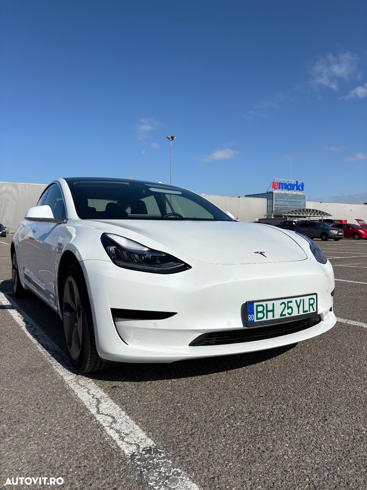 Tesla Model 3 Standard Reichweite Plus Hinterradantrieb - 2