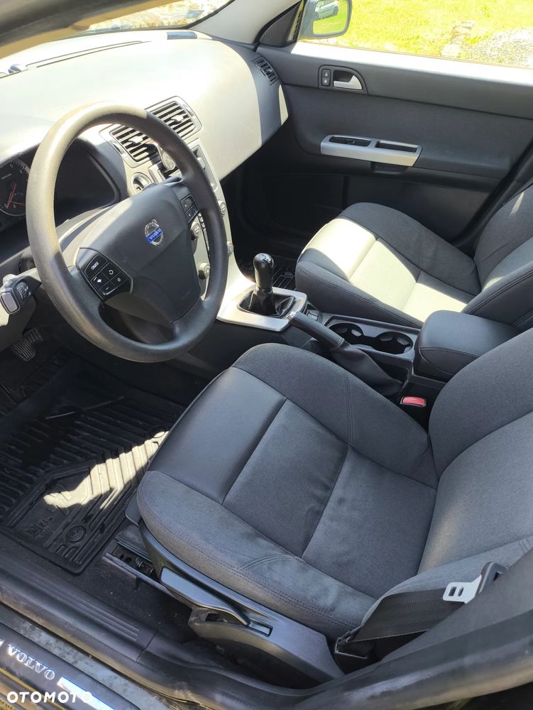 Volvo V50 1.8 - 15