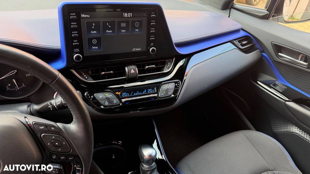 Toyota C-HR 2.0 HSD 184 CP 4x2 CVT Special Edition - 12
