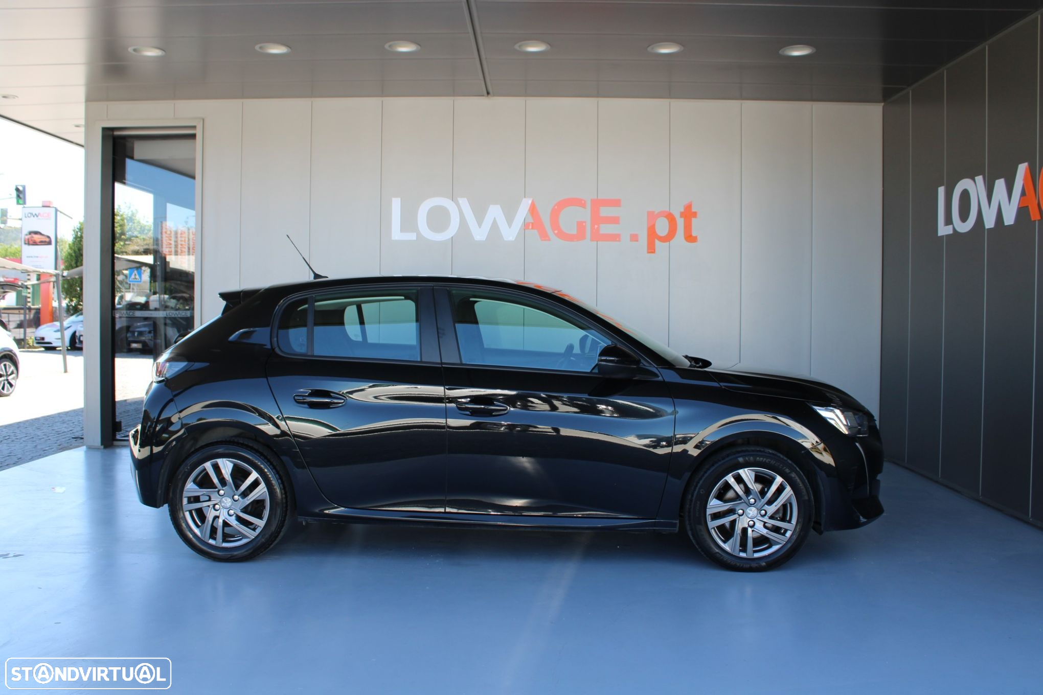Peugeot 208 1.2 PureTech Active Pack - 22